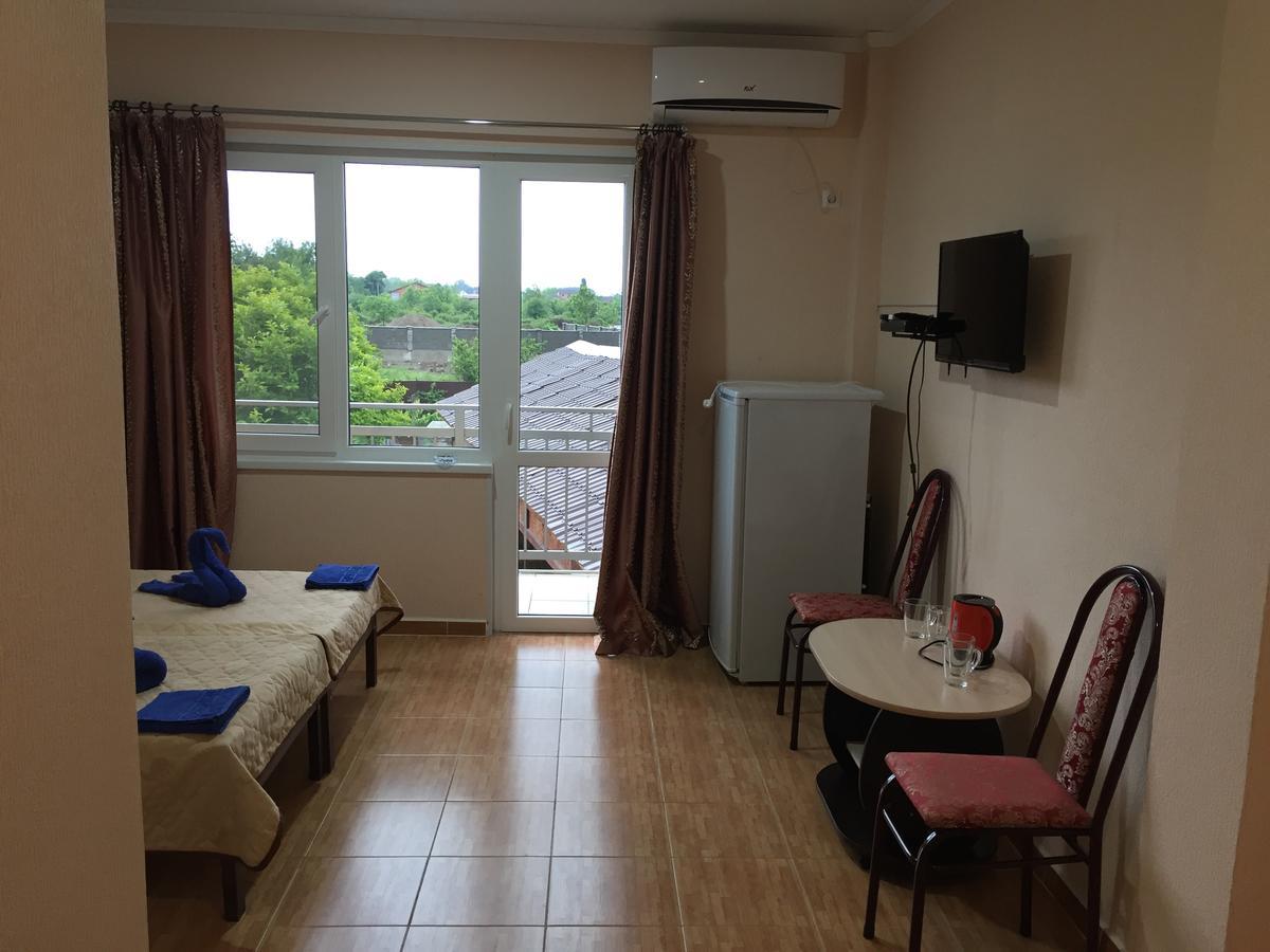 Dionisy Guest House Пицунда Стая снимка