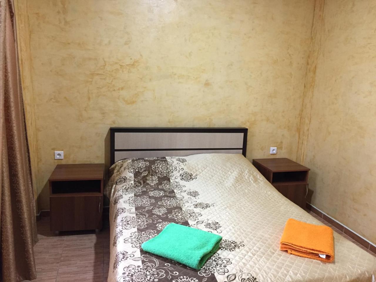 Dionisy Guest House Пицунда Екстериор снимка